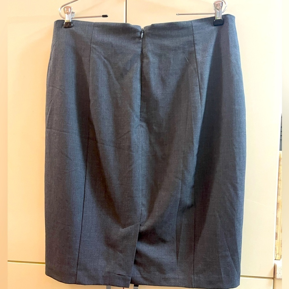 Worthington Knee Skirt Womens Sz 16 Gray Straight Pencil - Picture 4 of 7